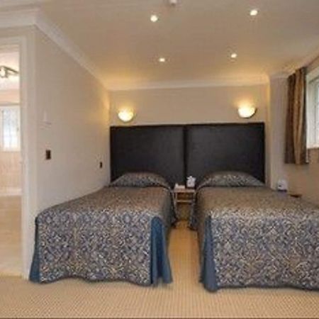 Barn Hotel London Ruislip Værelse billede