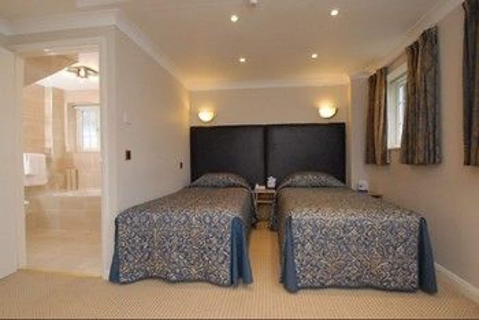 Barn Hotel London Ruislip Værelse billede