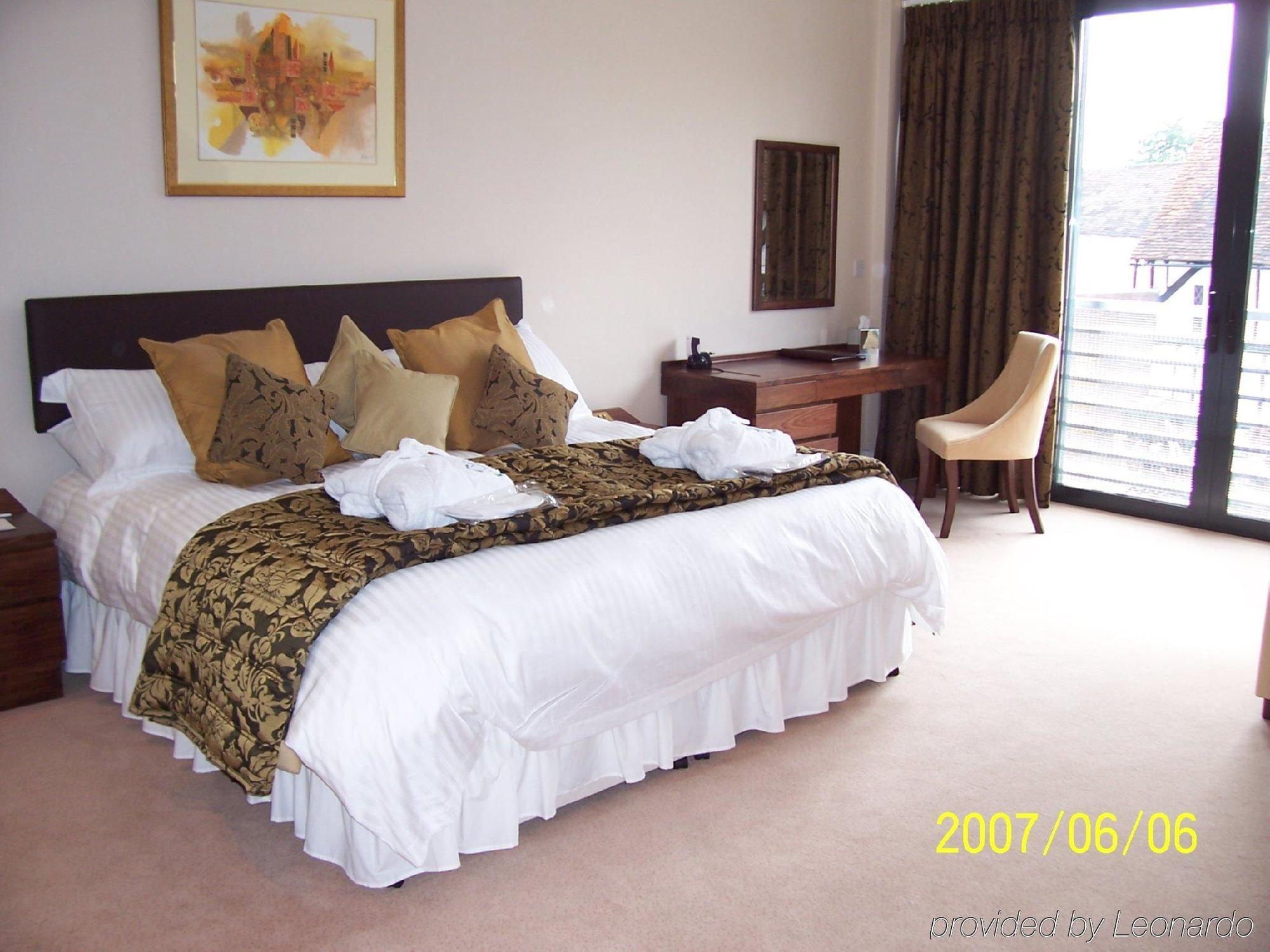 Barn Hotel London Ruislip Værelse billede